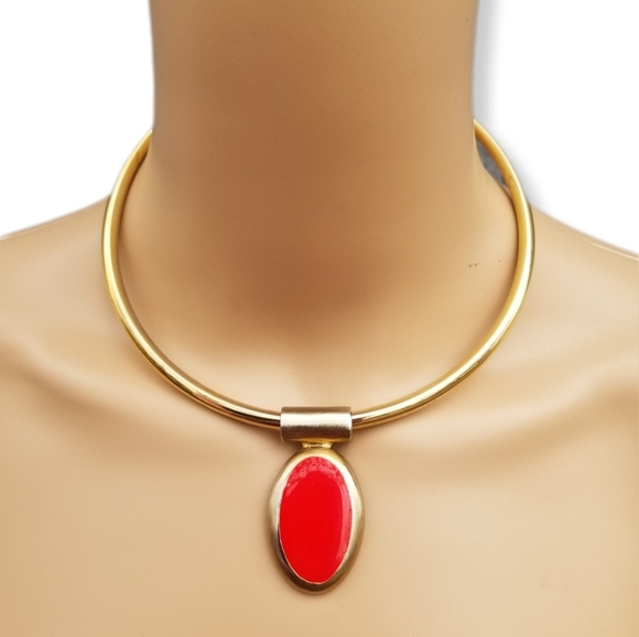VINTAGE MODERNIST STATEMENT GOLDTONE COLLAR NECKLACE WITH RED ENAMEL PENDANT - Picture 1 of 7